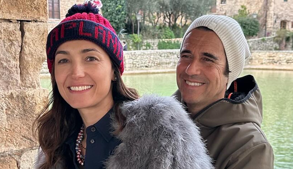 ”Al telefono di mio marito do sempre una sbirciatina”: Caterina Balivo ammette di non aver perso l’abitudine neanche dopo 10 anni di matrimonio – Gossip.it